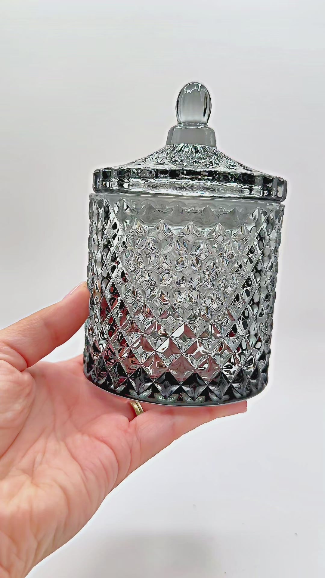 Charcoal candle vessel