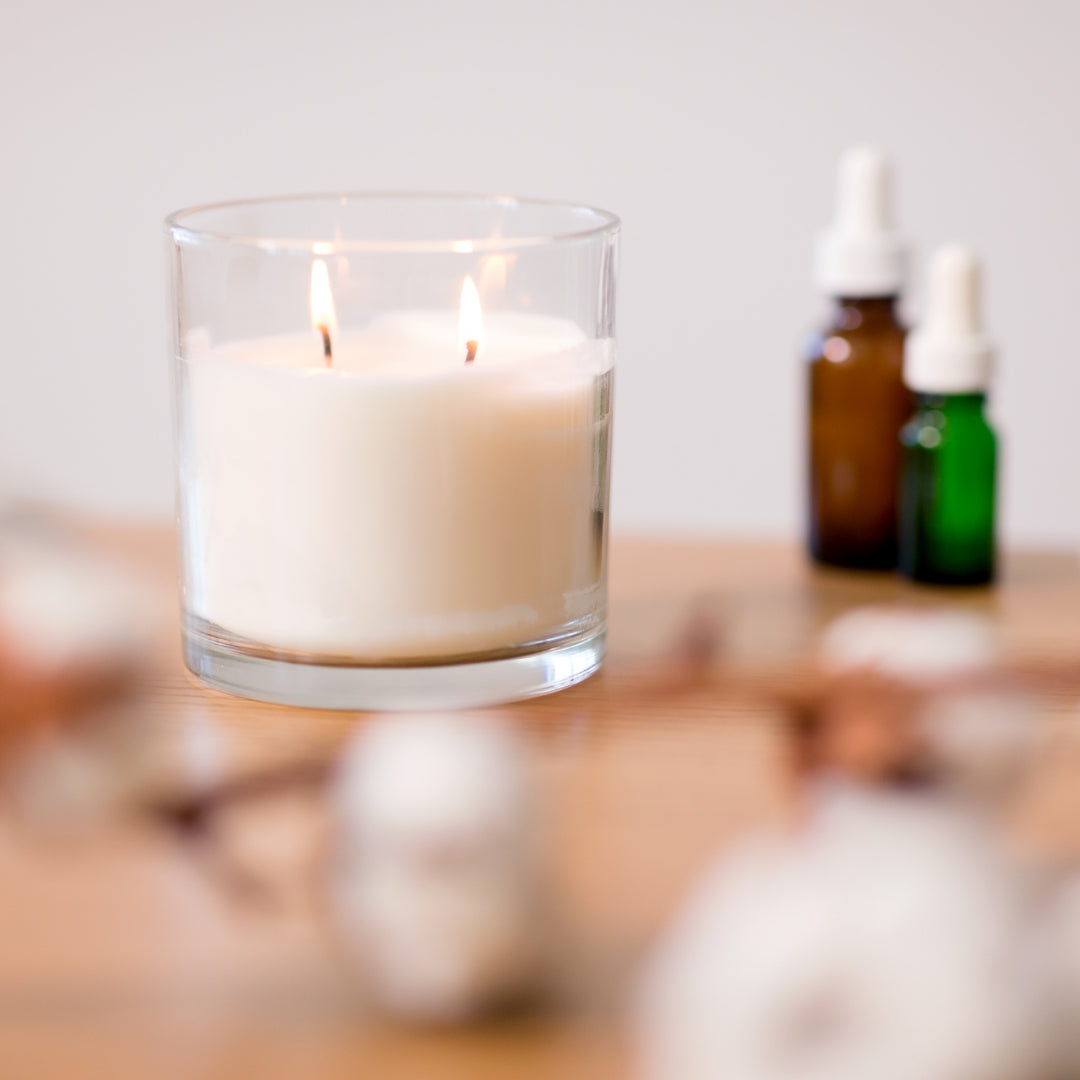 Fragrance oils vs. Essentials oils : Defining oils for scented candles