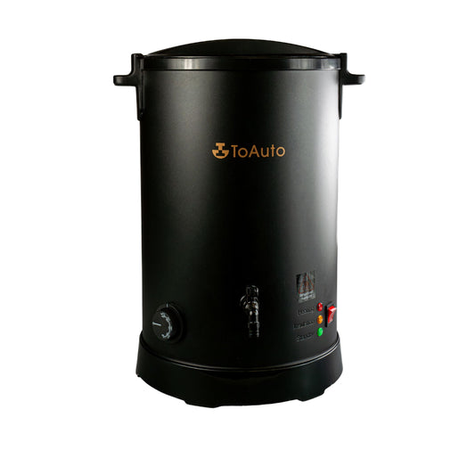 Large wax melting tank for professional candle making with dispensing valve