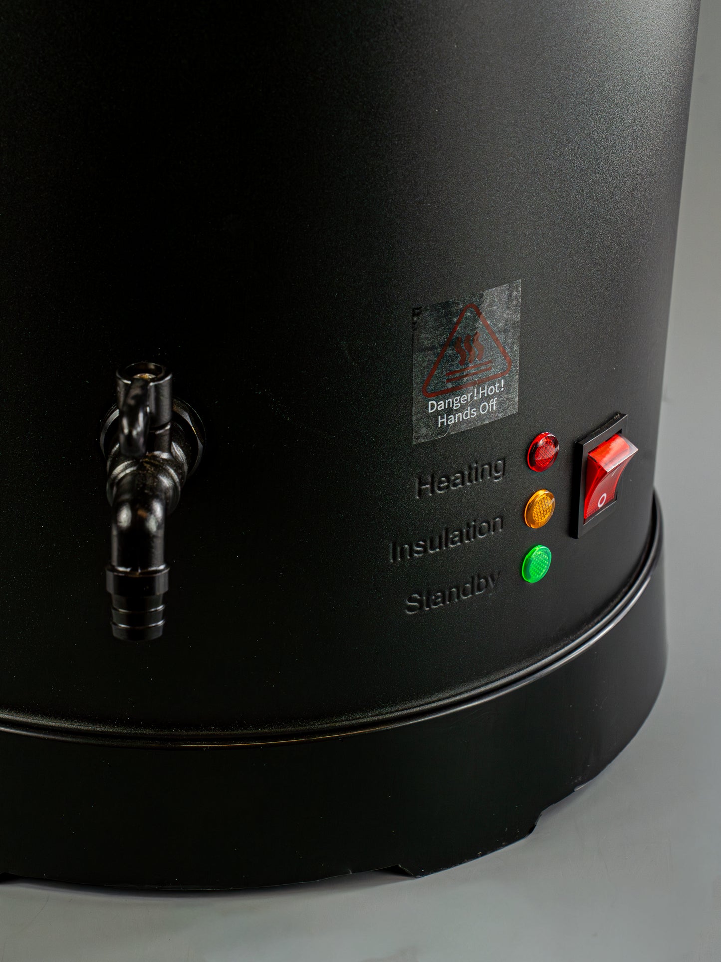 Professional wax melting tank holding up to 25 lbs of candle wax