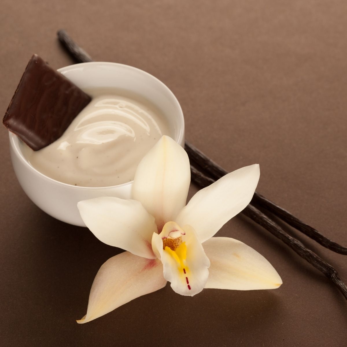 Vanilla candle fragrance oil