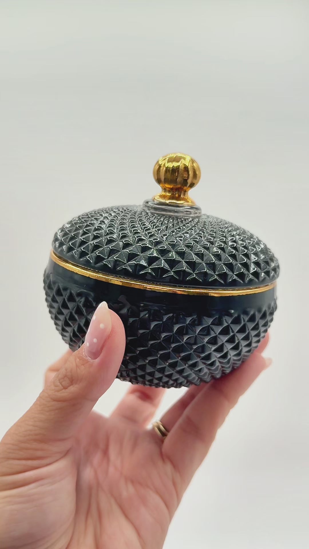 4 Oz Small Vanity Black Candle Vessel