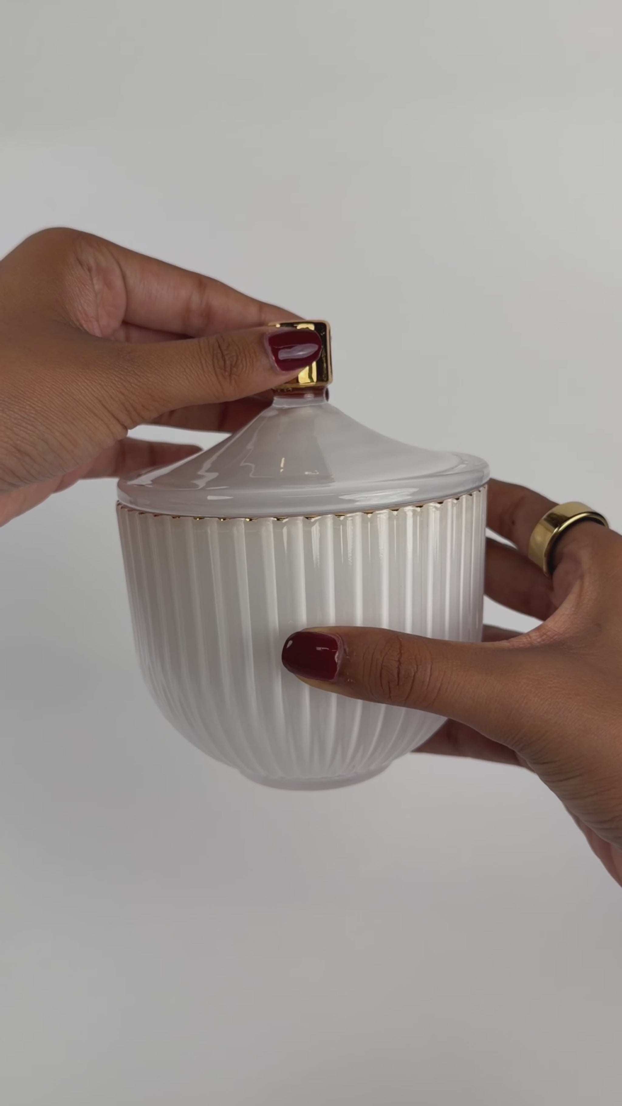 AURA White Luxury Candle Jar with Lid